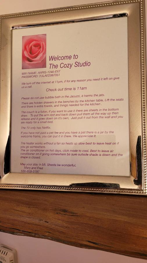 Angel Cottage With A Sauna Or The Cozy With A Jacuzzi Tub, Both Are Studios With A View Of マウント・シャスタ エクステリア 写真