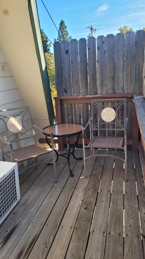 Angel Cottage With A Sauna Or The Cozy With A Jacuzzi Tub, Both Are Studios With A View Of マウント・シャスタ エクステリア 写真
